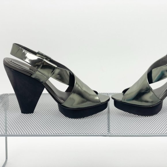 BCBGMAXAZRIA Wood Heel Charcoal Size 7 - Picture 2 of 7